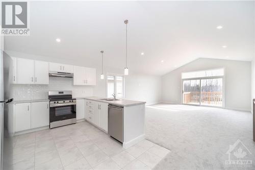 4 Yade Road, Arnprior, ON - Indoor Photo Showing Kitchen With Stainless Steel Kitchen With Upgraded Kitchen