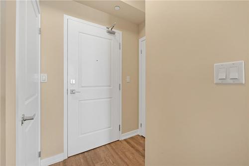 35 Southshore Crescent|Unit #303, Stoney Creek, ON - Indoor Photo Showing Other Room
