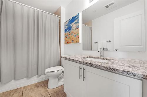 35 Southshore Crescent|Unit #303, Stoney Creek, ON - Indoor Photo Showing Bathroom