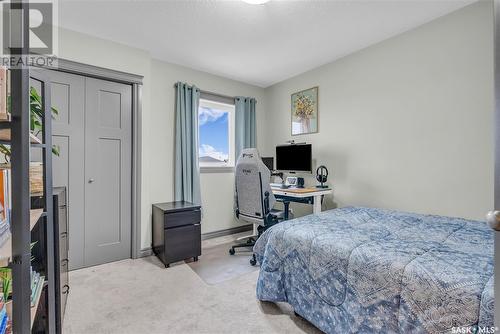 419 Geary Crescent, Saskatoon, SK - Indoor Photo Showing Bedroom