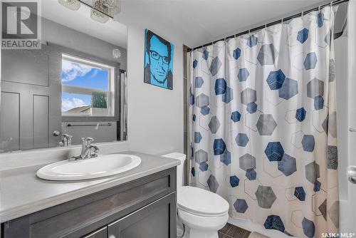 419 Geary Crescent, Saskatoon, SK - Indoor Photo Showing Bathroom