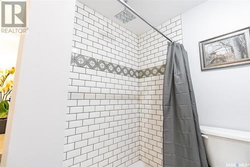 419 Geary Crescent, Saskatoon, SK -  Photo Showing Bathroom