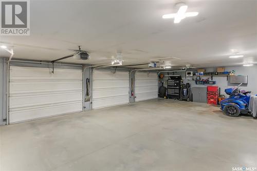 Balgonie Acreage - 10.71 Acres, Balgonie, SK - Indoor Photo Showing Garage