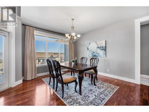 470 Trumpeter Road, Kelowna, BC - Indoor Photo Showing Dining Room