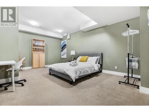 470 Trumpeter Road, Kelowna, BC - Indoor Photo Showing Bedroom