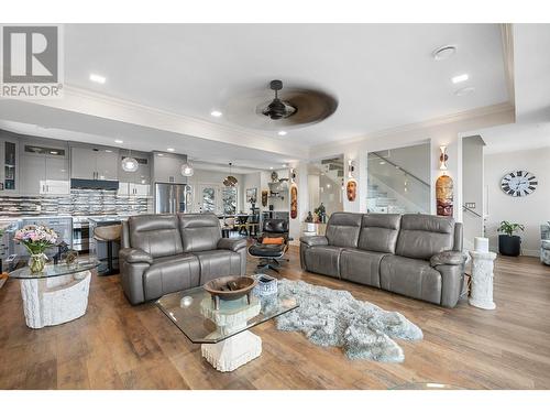 3600 Silver Way, West Kelowna, BC - Indoor Photo Showing Living Room