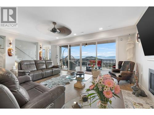 3600 Silver Way, West Kelowna, BC - Indoor Photo Showing Living Room With Fireplace