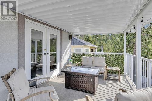 416 Woodpark Court, Kelowna, BC - Outdoor With Deck Patio Veranda With Exterior