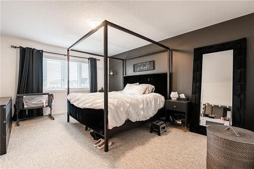 4178 Cherry Heights Boulevard, Beamsville, ON - Indoor Photo Showing Bedroom