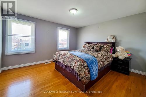 74 Bow Valley Dr, Hamilton, ON - Indoor Photo Showing Bedroom