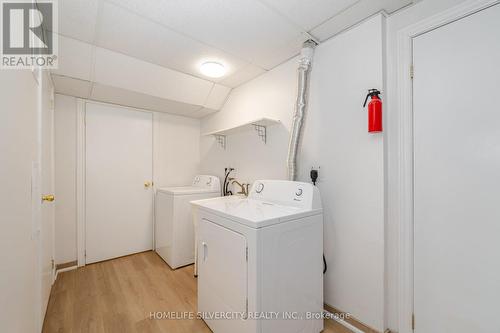 34 Robertson Road, Niagara-On-The-Lake, ON - Indoor Photo Showing Laundry Room