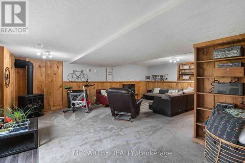 200 Highland Dr, West Grey, ON - Indoor