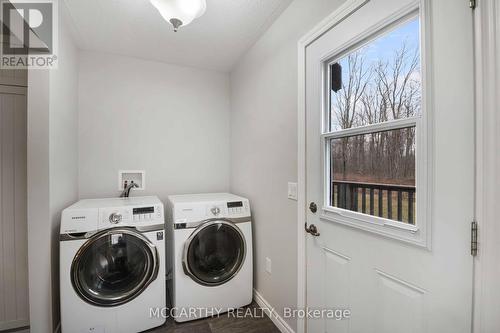 200 Highland Dr, West Grey, ON - Indoor Photo Showing Laundry Room