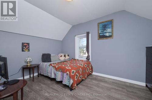 130 Third Avenue, Shelburne, ON - Indoor Photo Showing Bedroom