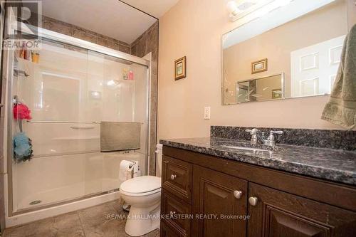1032 East Communication Road, Smith-Ennismore-Lakefield, ON - Indoor Photo Showing Bathroom