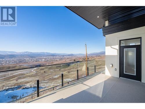 656 Deans Drive, Kelowna, BC - Outdoor With View With Exterior