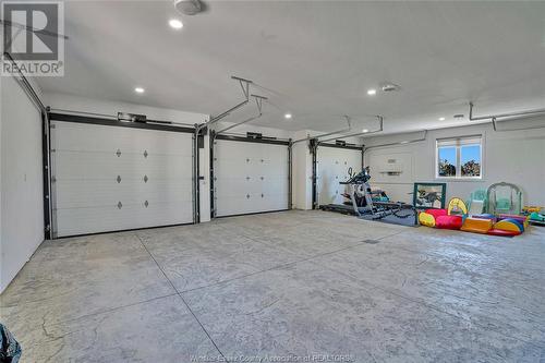 2199 County Rd 31, Lakeshore, ON - Indoor Photo Showing Garage