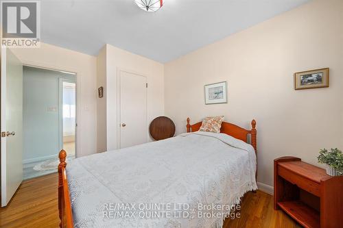 59 Sinclair St, Belleville, ON - Indoor Photo Showing Bedroom