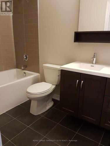 366 Belcourt Common, Oakville, ON - Indoor Photo Showing Bathroom