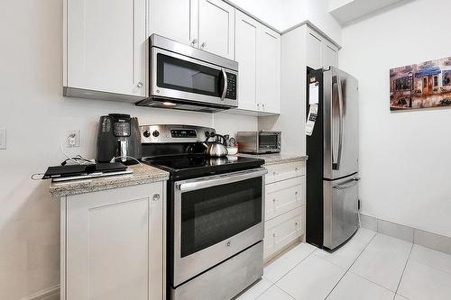 112 King Street E|Unit #410, Hamilton, ON - Indoor Photo Showing Kitchen