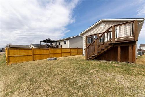77 Whitby Crescent, Steinbach, MB - Outdoor With Deck Patio Veranda