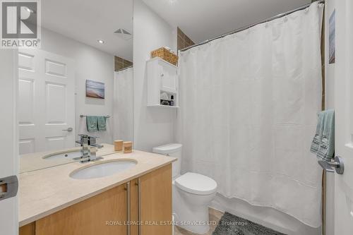 1104 - 2379 Central Park Drive, Oakville, ON - Indoor Photo Showing Bathroom