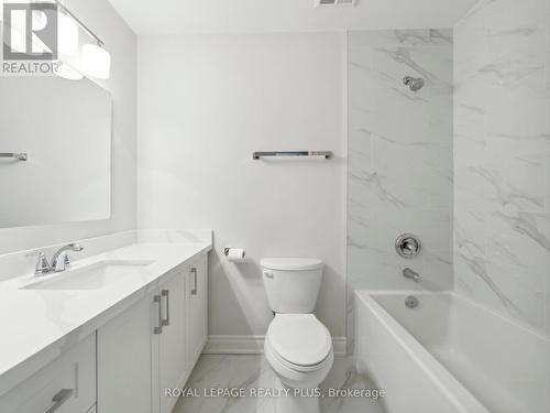 #306 -897 Sheppard Ave West Ave W, Toronto, ON - Indoor Photo Showing Bathroom