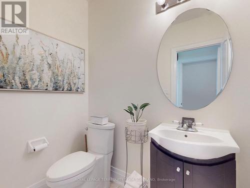 46 Catano Court, Richmond Hill, ON - Indoor Photo Showing Bathroom