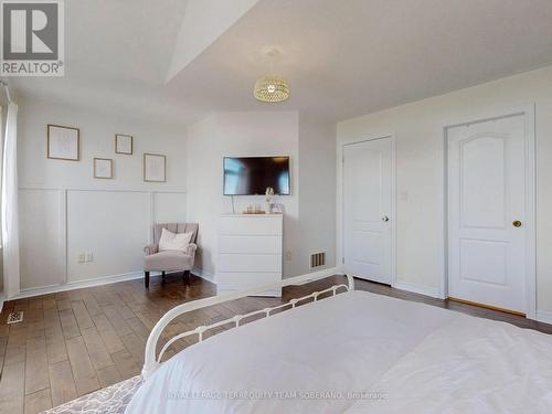 46 Catano Court, Richmond Hill, ON - Indoor Photo Showing Bedroom