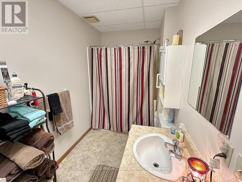 91 St Lawrence Street E, Madoc, ON - Indoor Photo Showing Bathroom