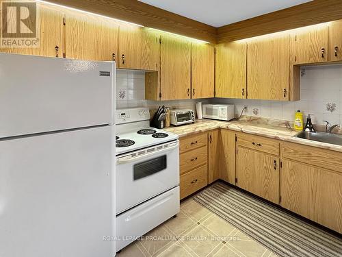 91 St Lawrence St E, Madoc, ON - Indoor Photo Showing Kitchen