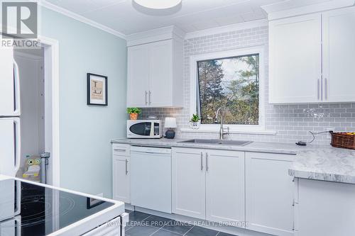 32 Fairway Avenue, Belleville, ON - Indoor Photo Showing Kitchen With Double Sink