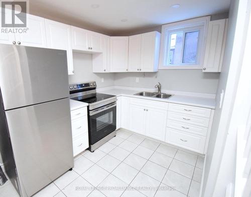 158 Dundas Street E, Belleville, ON - Indoor Photo Showing Kitchen With Double Sink