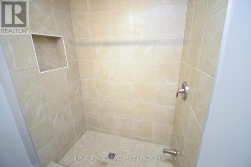 158 Dundas Street E, Belleville, ON - Indoor Photo Showing Bathroom