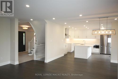 19 West Farmington Dr, St. Catharines, ON - Indoor Photo Showing Kitchen