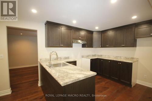 19 West Farmington Drive, St. Catharines, ON - Indoor Photo Showing Kitchen