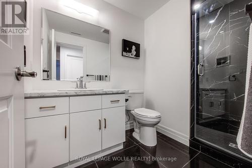 131 Tamarack Boulevard, Woodstock, ON - Indoor Photo Showing Bathroom