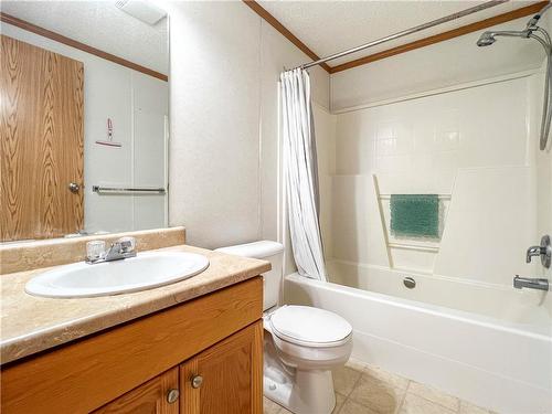 60126 88W Road, Carberry, MB - Indoor Photo Showing Bathroom