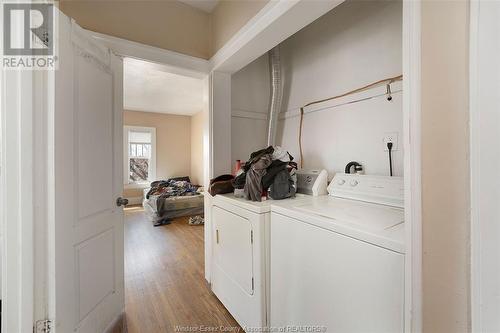 1250-1260 Ouellette Avenue, Windsor, ON - Indoor Photo Showing Laundry Room