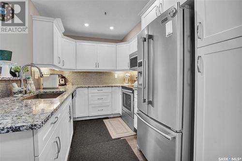 4215 108 Willis Crescent, Saskatoon, SK - Indoor Photo Showing Kitchen With Stainless Steel Kitchen With Upgraded Kitchen