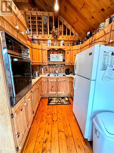 25 Pine Tree Road, Terra Nova, NL - Indoor Photo Showing Kitchen With Double Sink