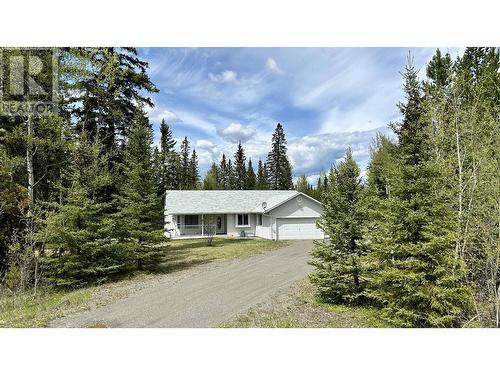 6169 Horse Lake Road, Horse Lake, BC - Outdoor