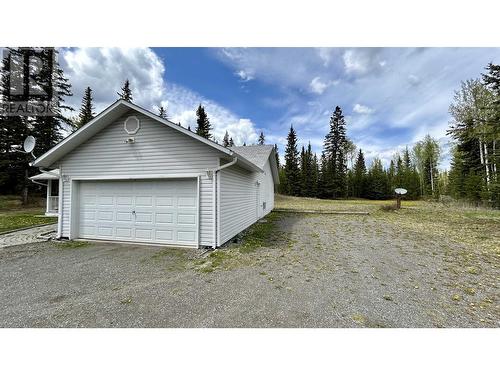 6169 Horse Lake Road, Horse Lake, BC - Outdoor