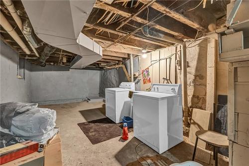 81 Barton Street E, Hamilton, ON - Indoor Photo Showing Laundry Room