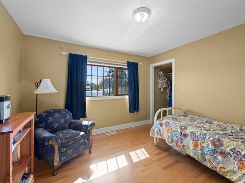 1760 Robb Ave, Comox, BC - Indoor Photo Showing Bedroom
