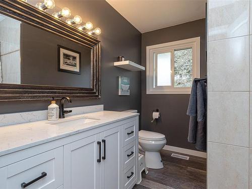 2780 Hartsdale Dr, Langford, BC - Indoor Photo Showing Bathroom