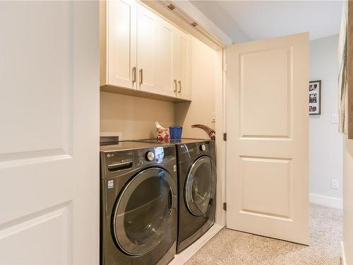 134 Lindquist Rd, Nanaimo, BC - Indoor Photo Showing Laundry Room