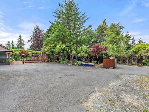 5957 Sooke Rd, Sooke, BC - Outdoor