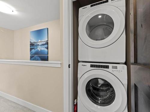 14-5050 Valley Drive, Sun Peaks, BC - Indoor Photo Showing Laundry Room
