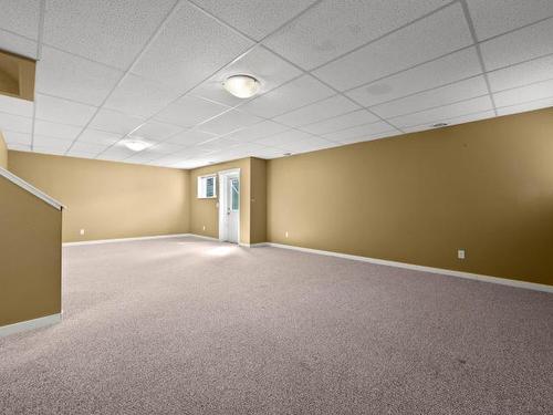 1820 Foxtail Drive, Kamloops, BC - Indoor Photo Showing Other Room